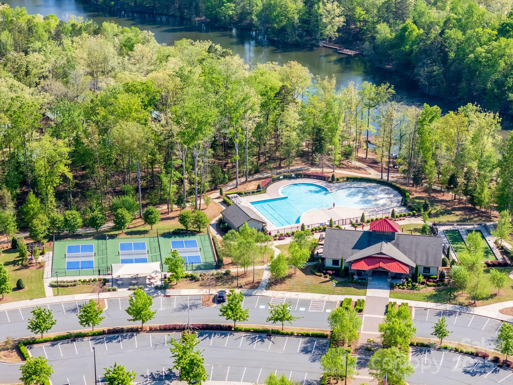 Tree Tops - Residential