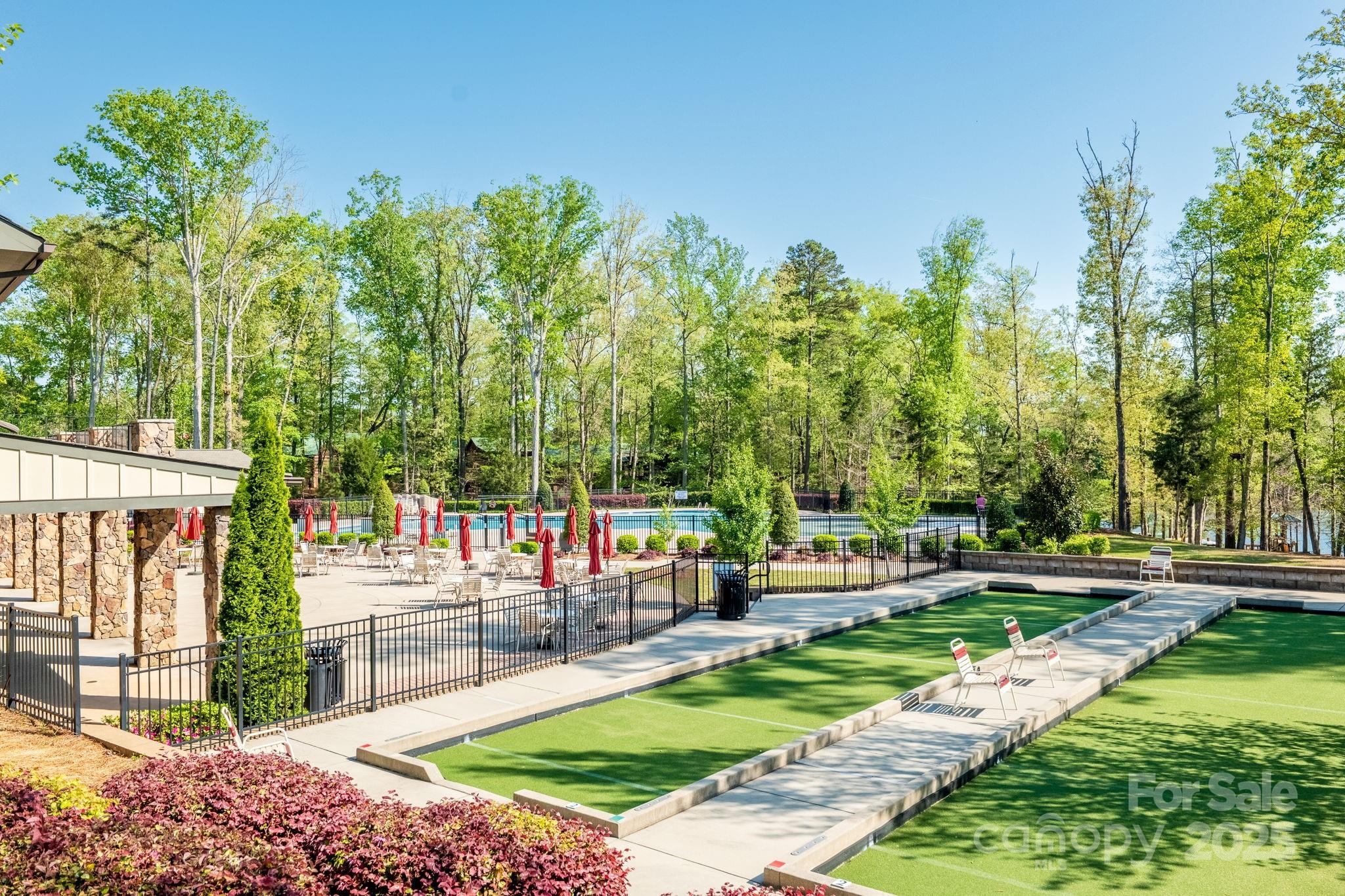 Tree Tops - Residential