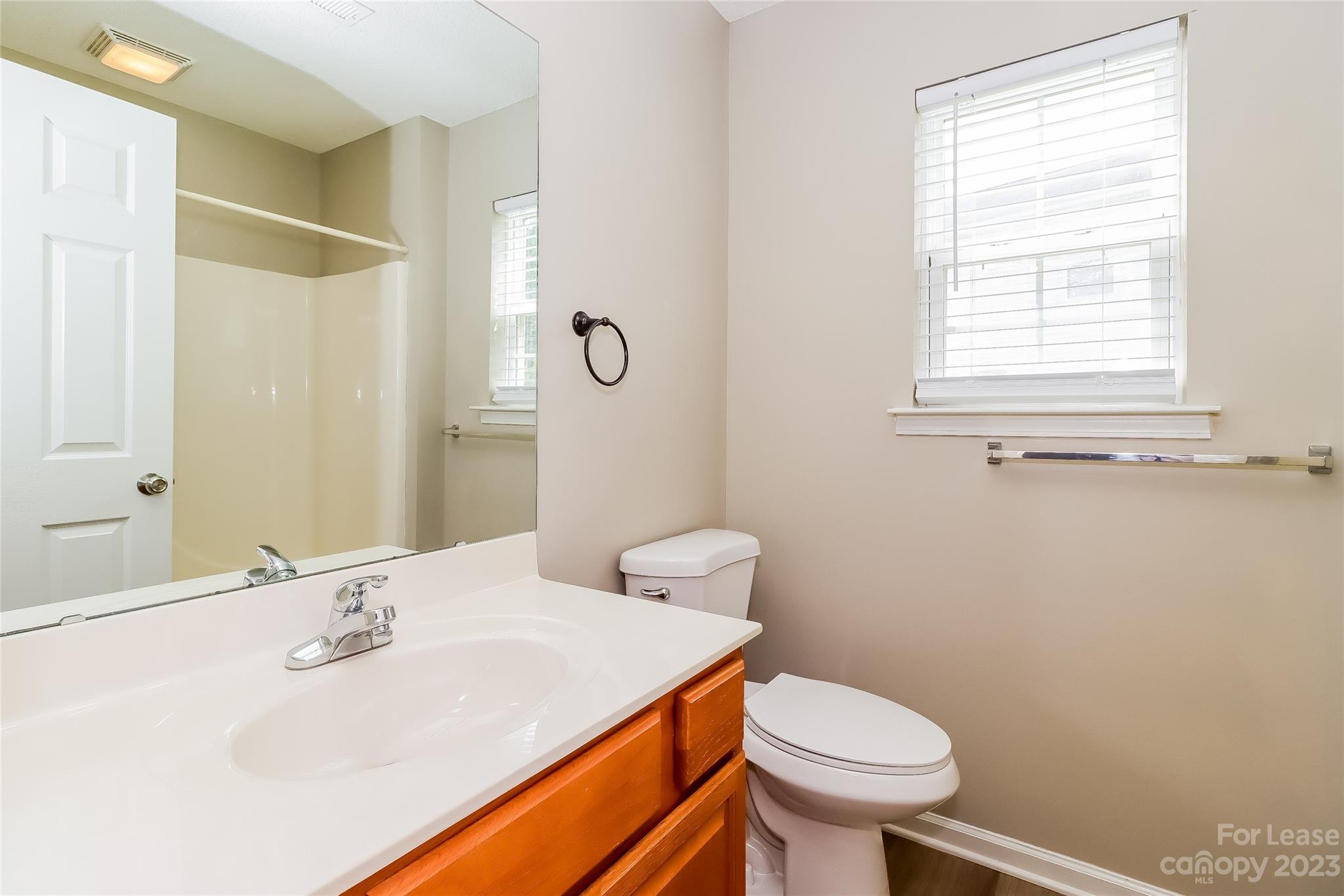 Unknown - Residential Lease