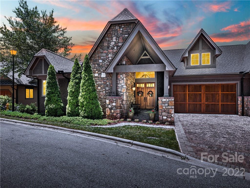 Reynolds Mountain - Residential