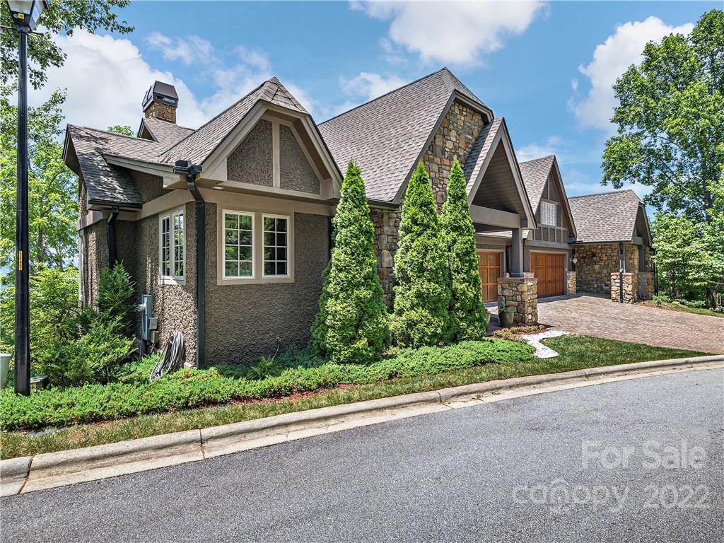 Reynolds Mountain - Residential