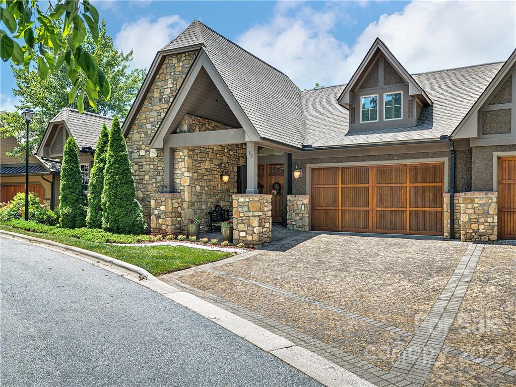 Reynolds Mountain - Residential