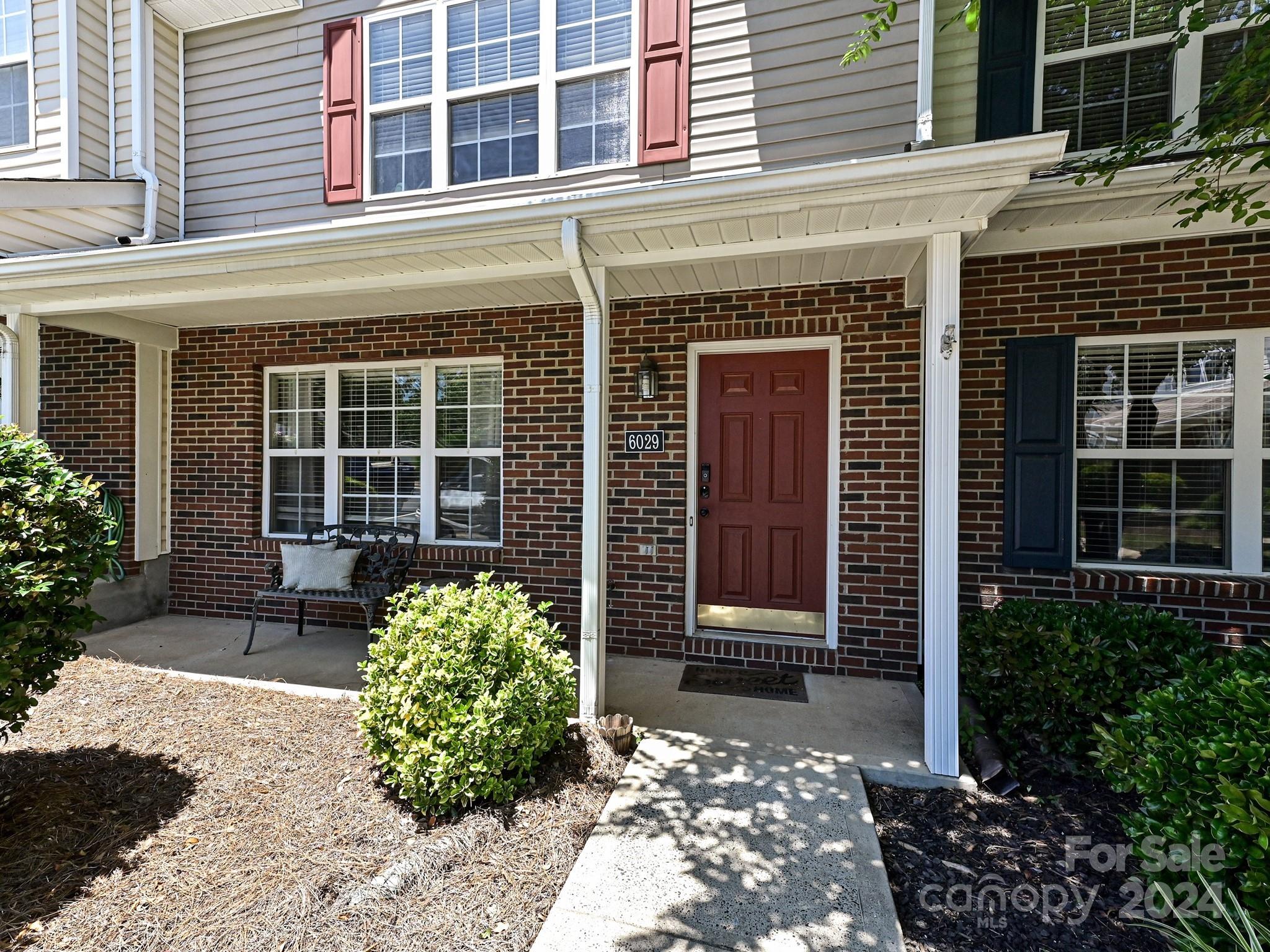 Windsor Trace - Residential