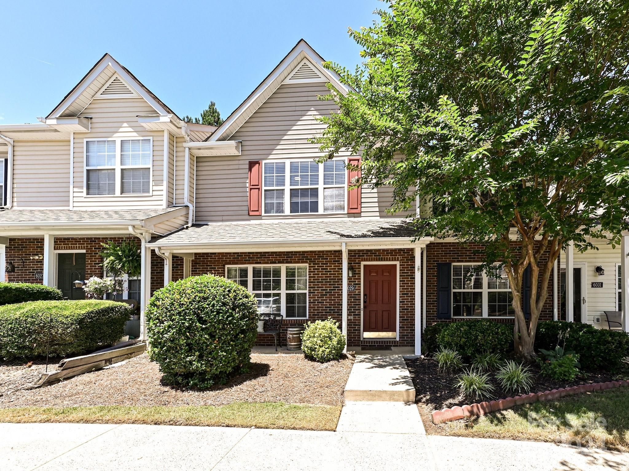 Windsor Trace - Residential