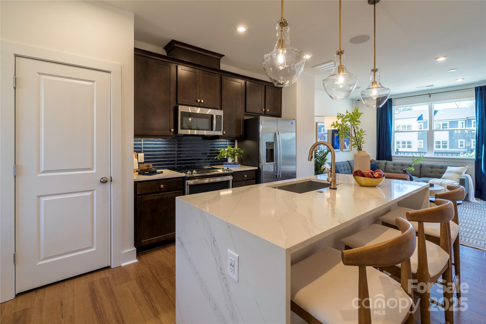 6008 Pivot Court