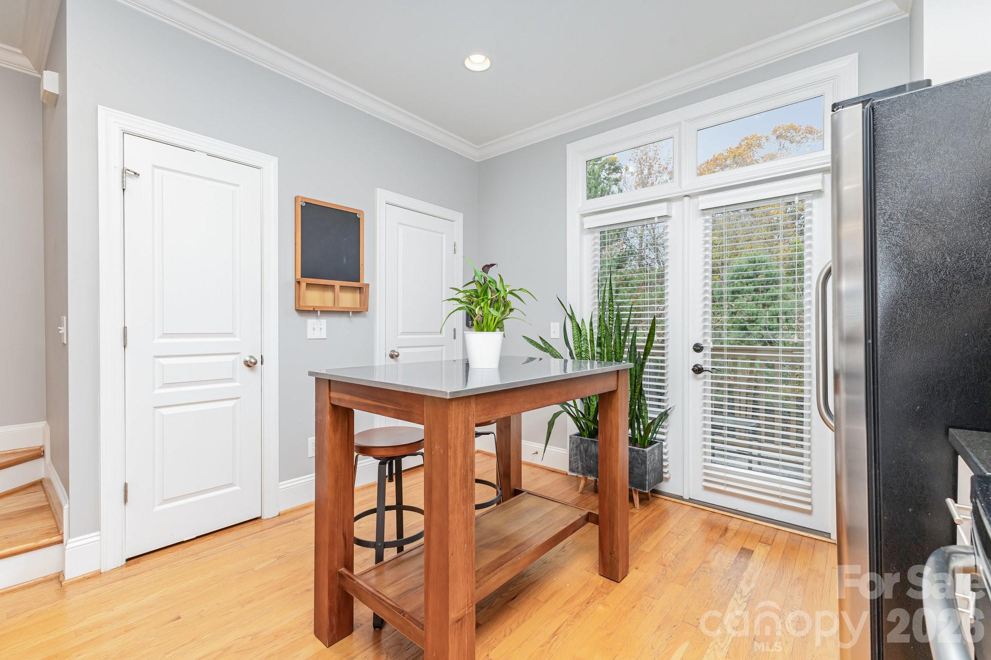 Elizabeth - Residential