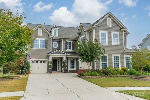 Photo of 2762 Red Maple Lane, Harrisburg, NC 28075 (MLS # 4305307)