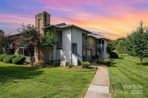 5828 Harris Grove Lane Charlotte NC 28212