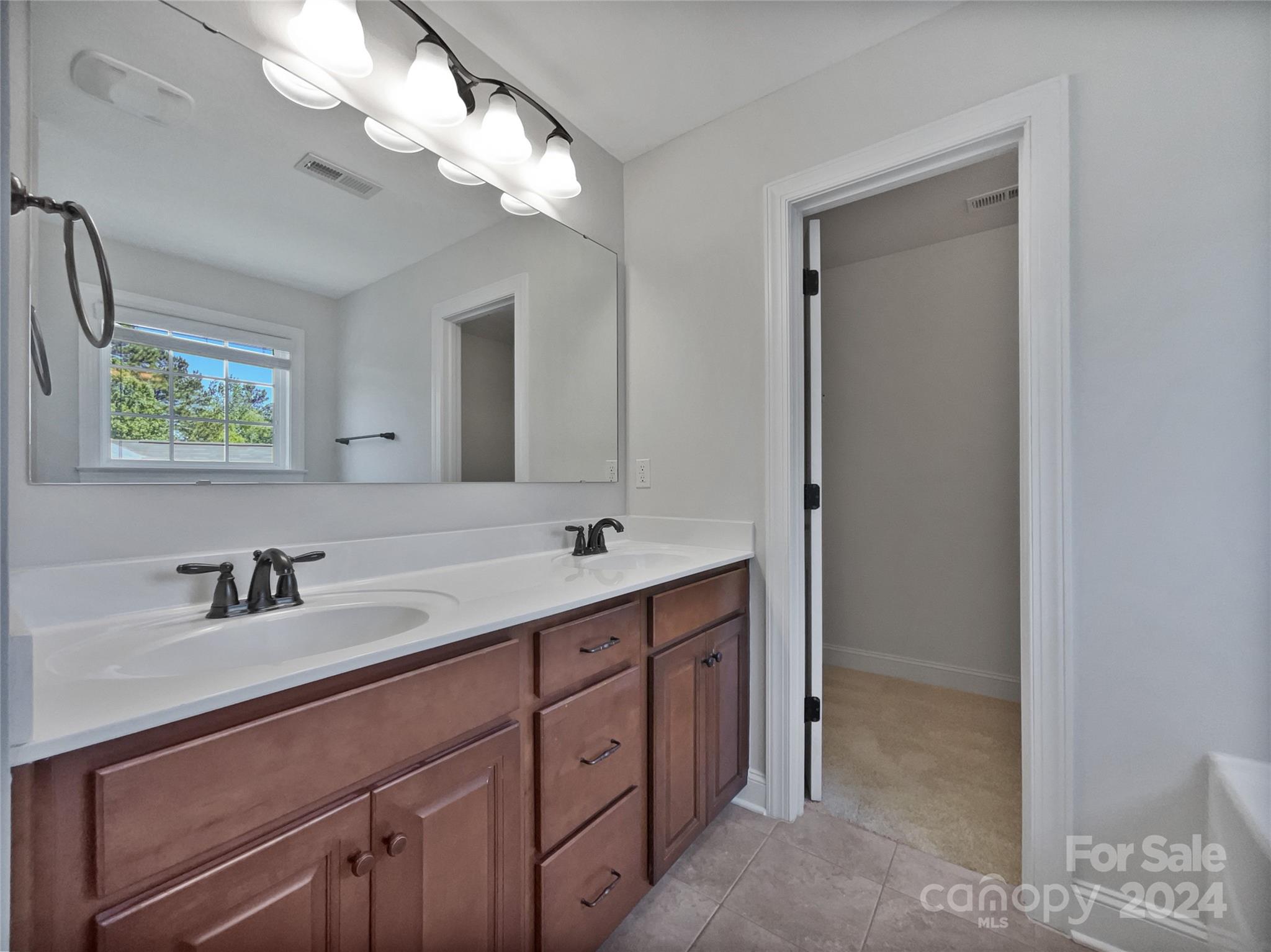 Highland Creek - Residential