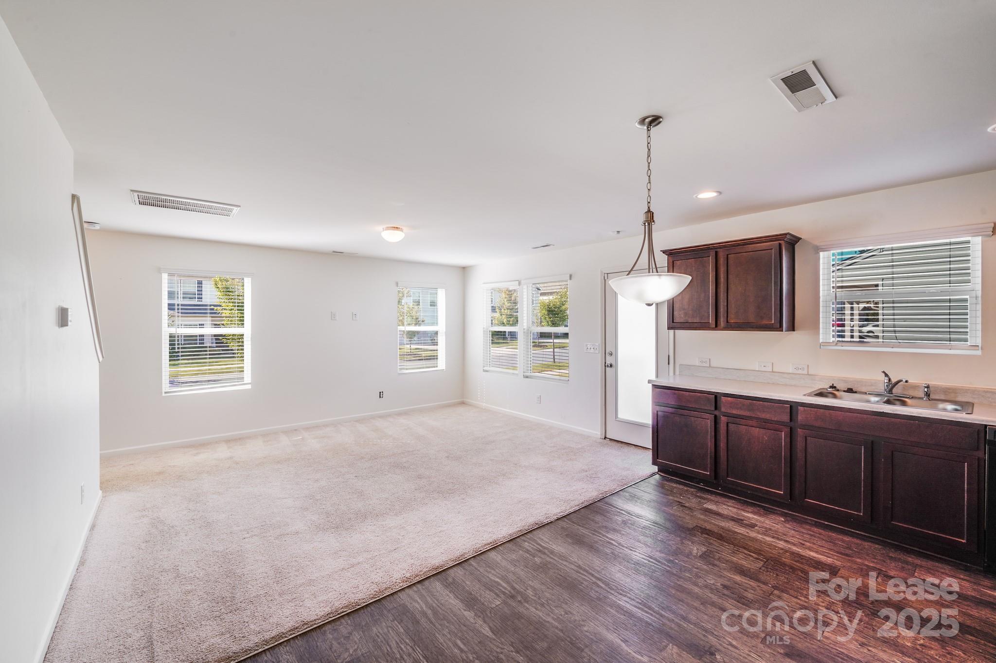 Fox Creek - Residential Lease