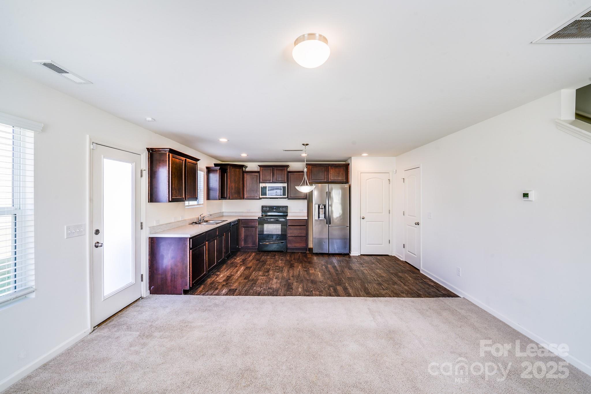Fox Creek - Residential Lease