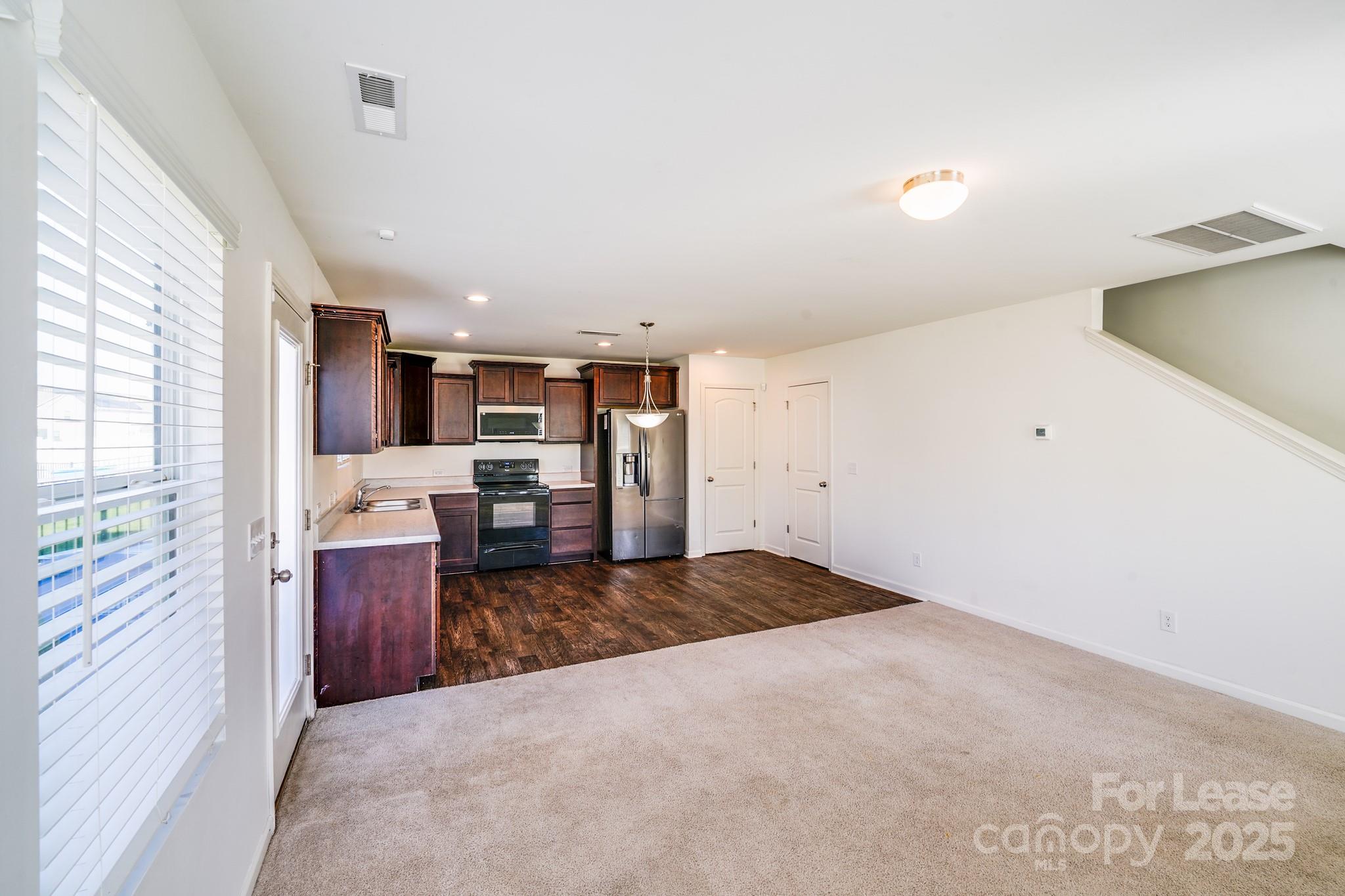 Fox Creek - Residential Lease