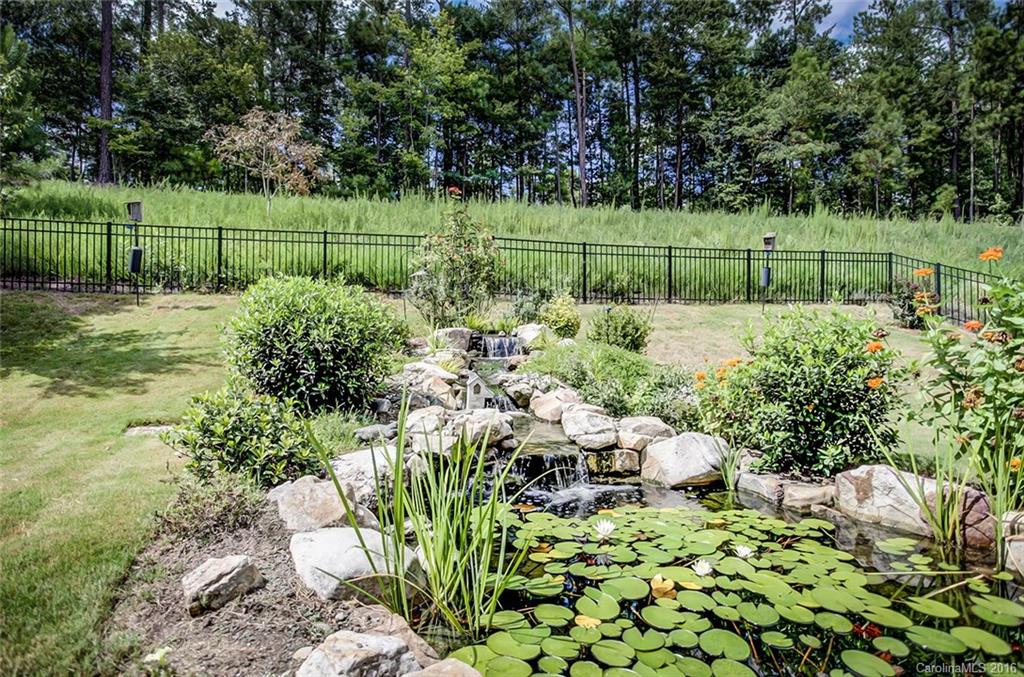 Lake Ridge - Residential