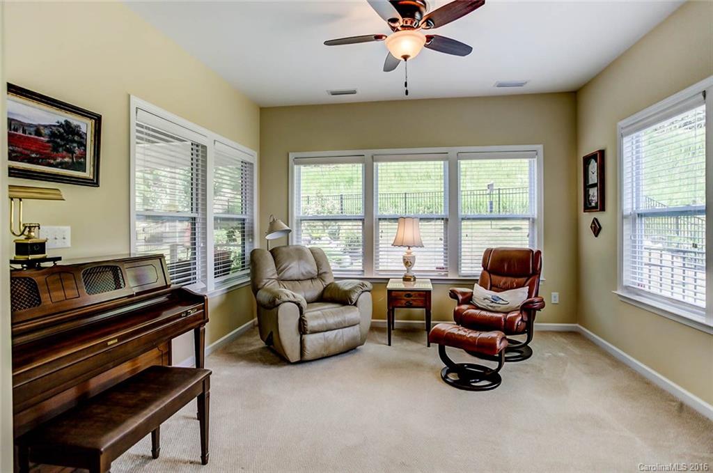 Lake Ridge - Residential