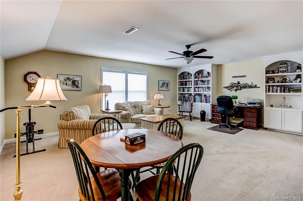 Lake Ridge - Residential