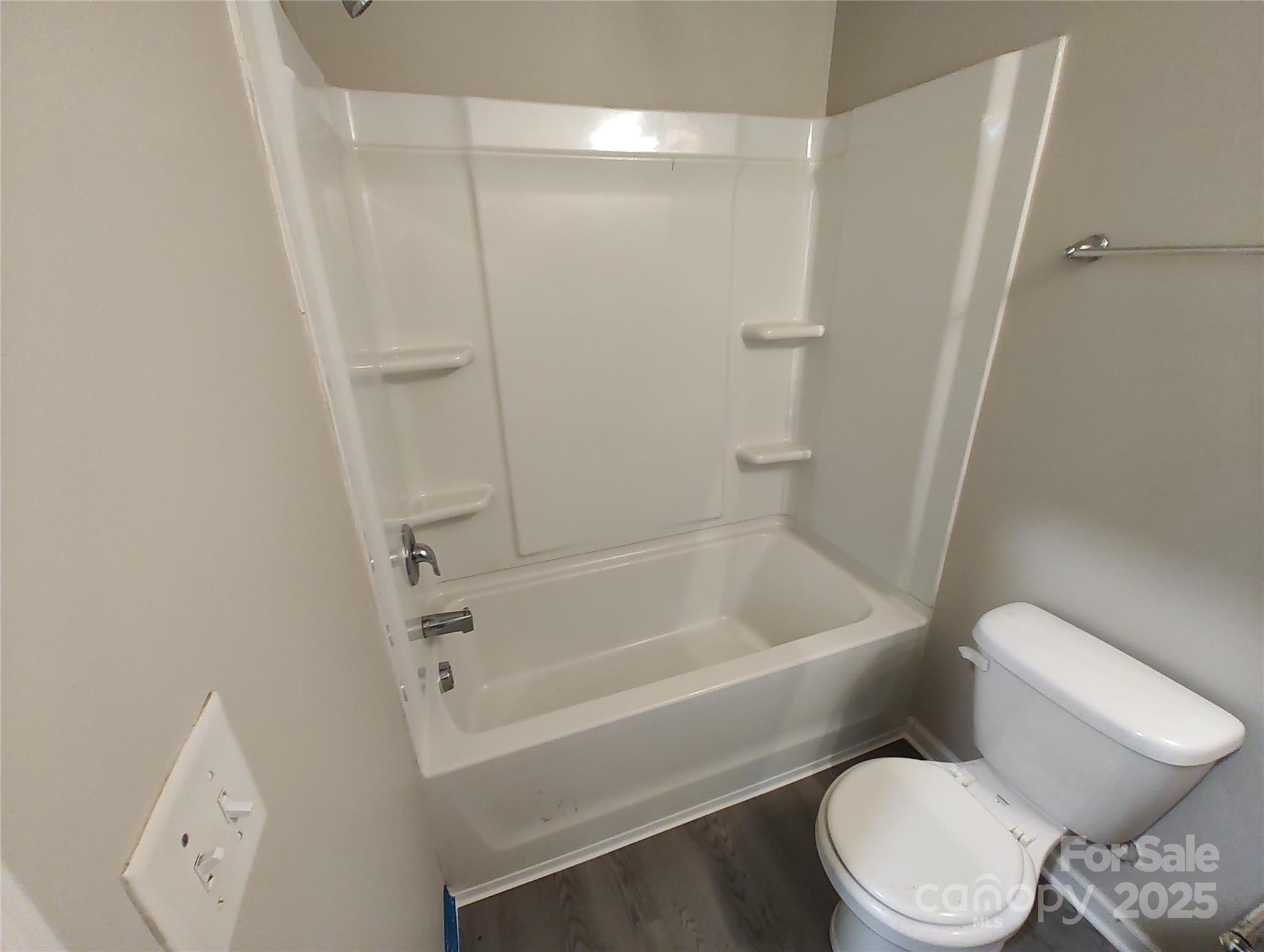 Ashton Manor - Residential