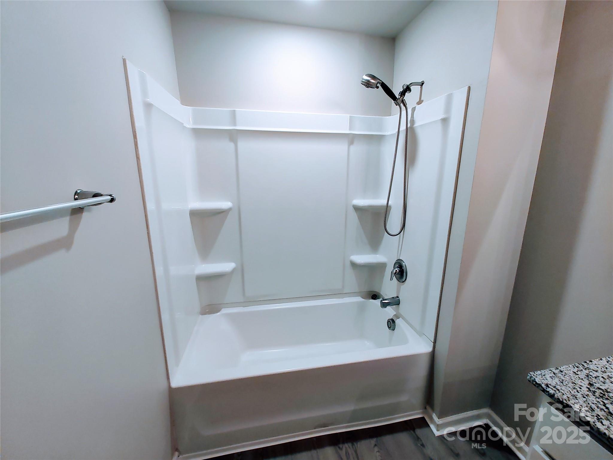 Ashton Manor - Residential