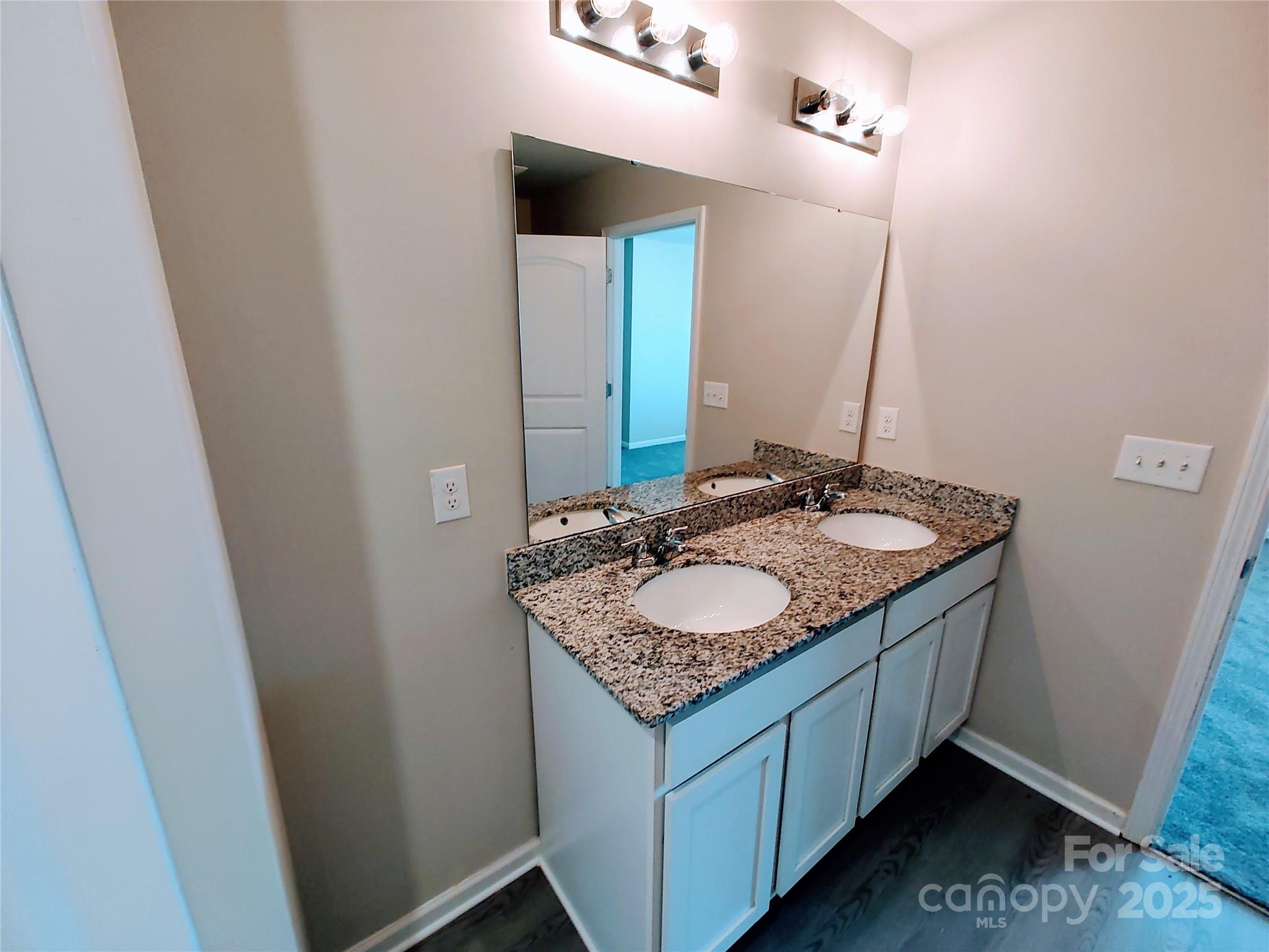 Ashton Manor - Residential