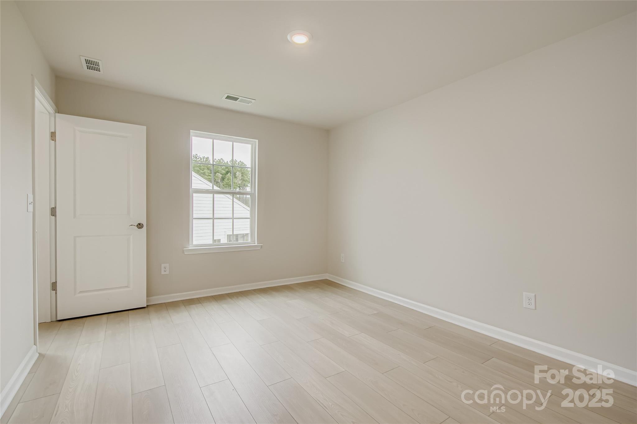 Elizabeth - Residential