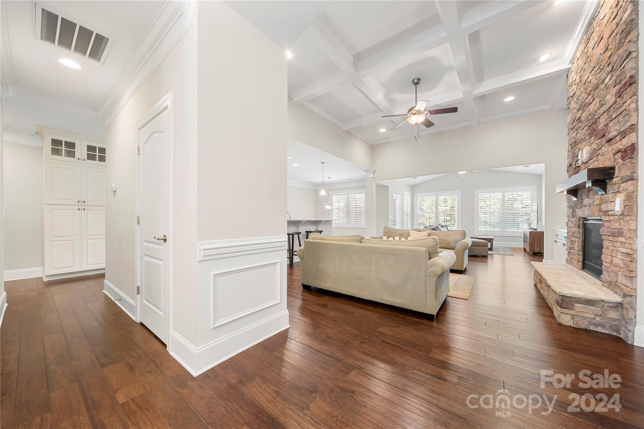 The Coves On River Oaks - Residential