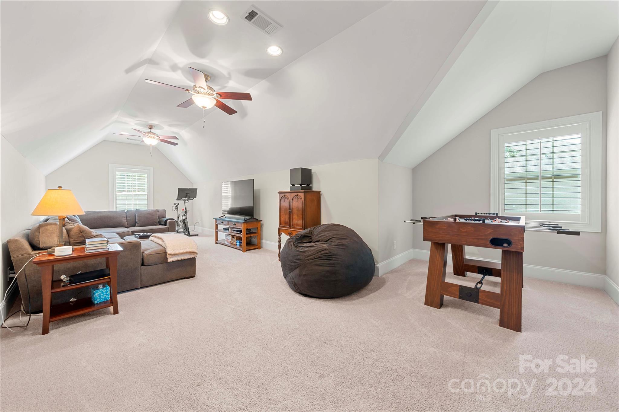 The Coves On River Oaks - Residential