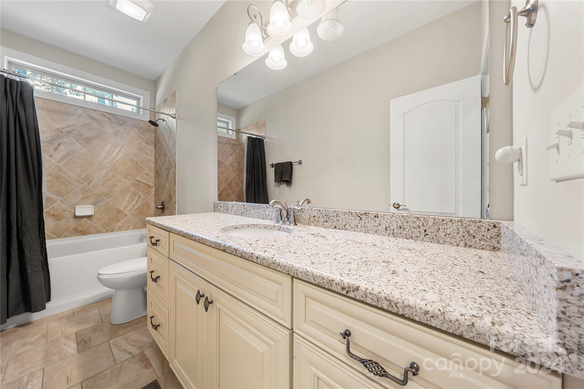 The Coves On River Oaks - Residential