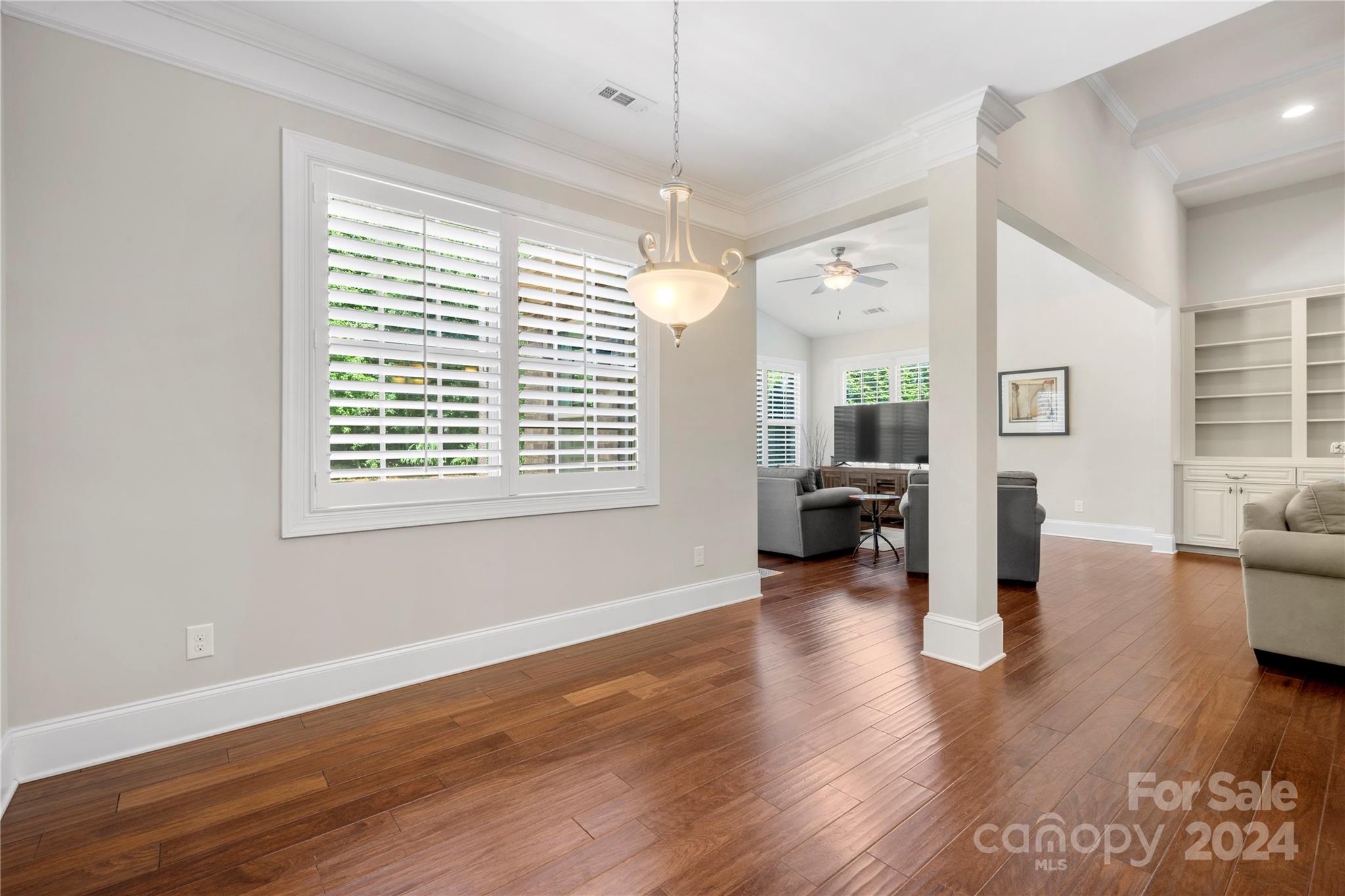 The Coves On River Oaks - Residential