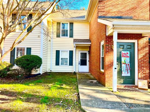 9427 S Vicksburg Court Charlotte NC 28210