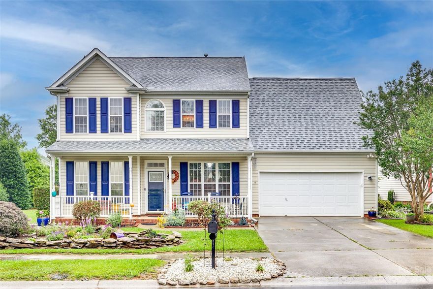 Welcome to 3010 Holly Park Dr, nestled in the desirable Holly Park neighborhood. Don't miss this charming home boasting a spacious corner lot with a front porch offering scenic views of the community pond and fountain. Indulge in the backyard's fruit trees, including grapes, blueberries, and figs. The primary bedroom is a tranquil retreat with separate vanities, a soaking tub, and a separate shower. With its prime location, you'll have easy access to dining, shopping, and a quick commute to uptown Charlotte.