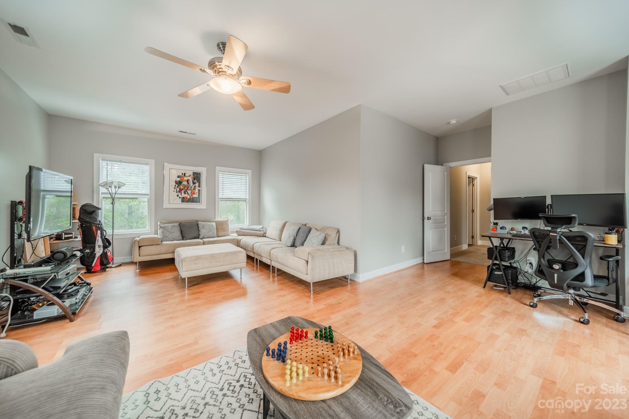 Mckenzie Place - Residential