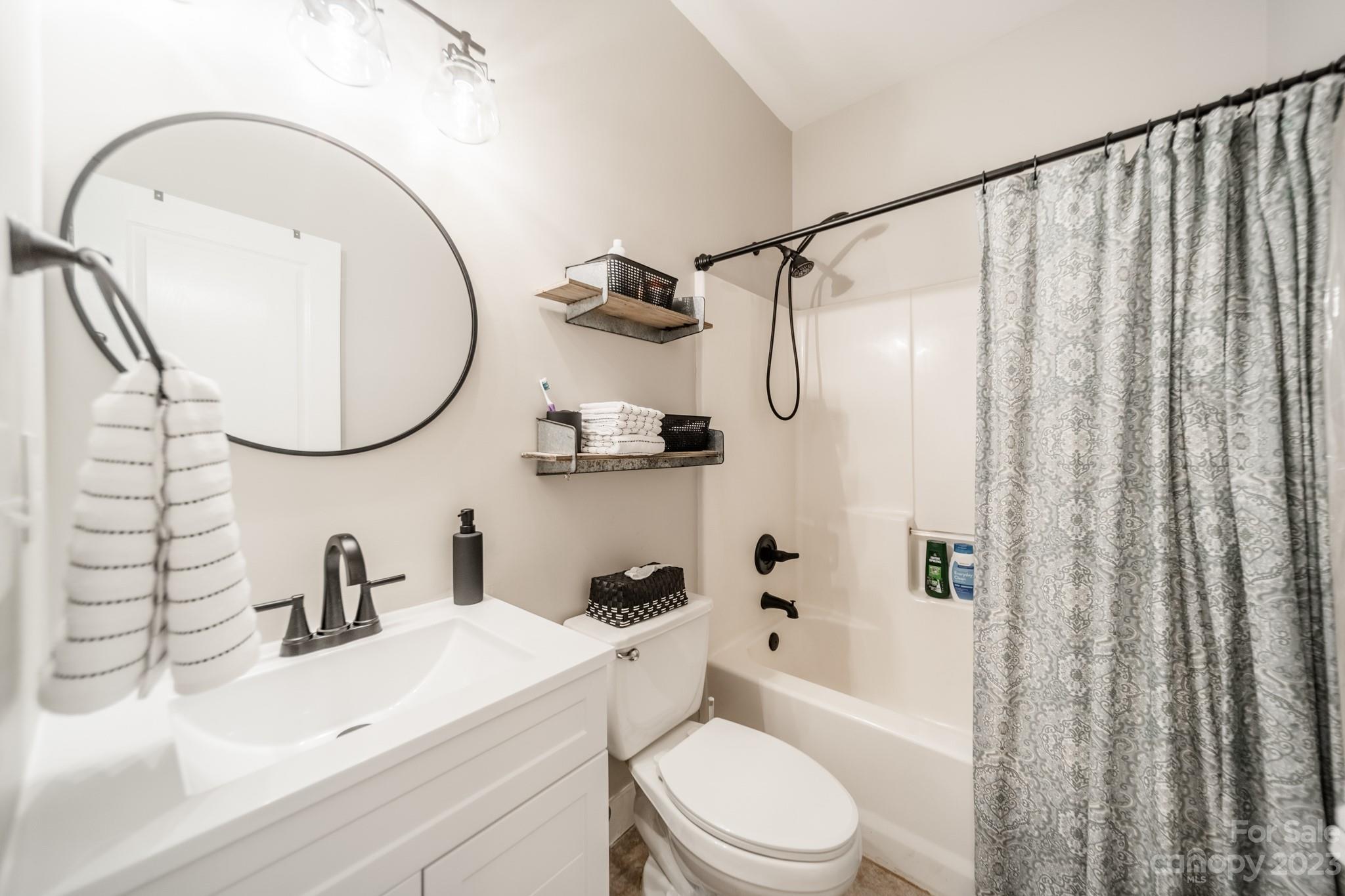 Mckenzie Place - Residential