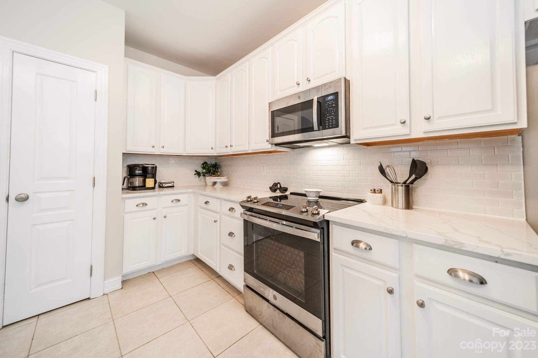 Mckenzie Place - Residential