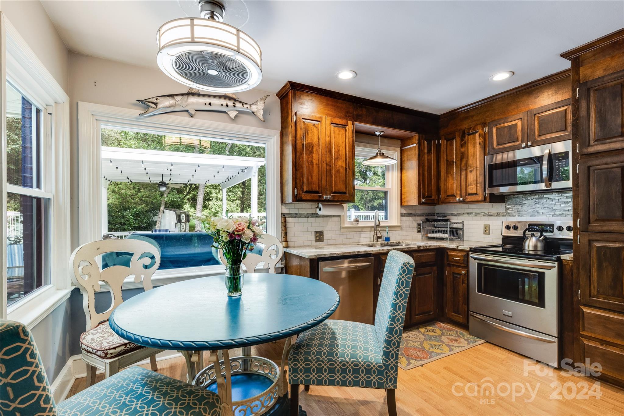 Country Club Estates - Residential