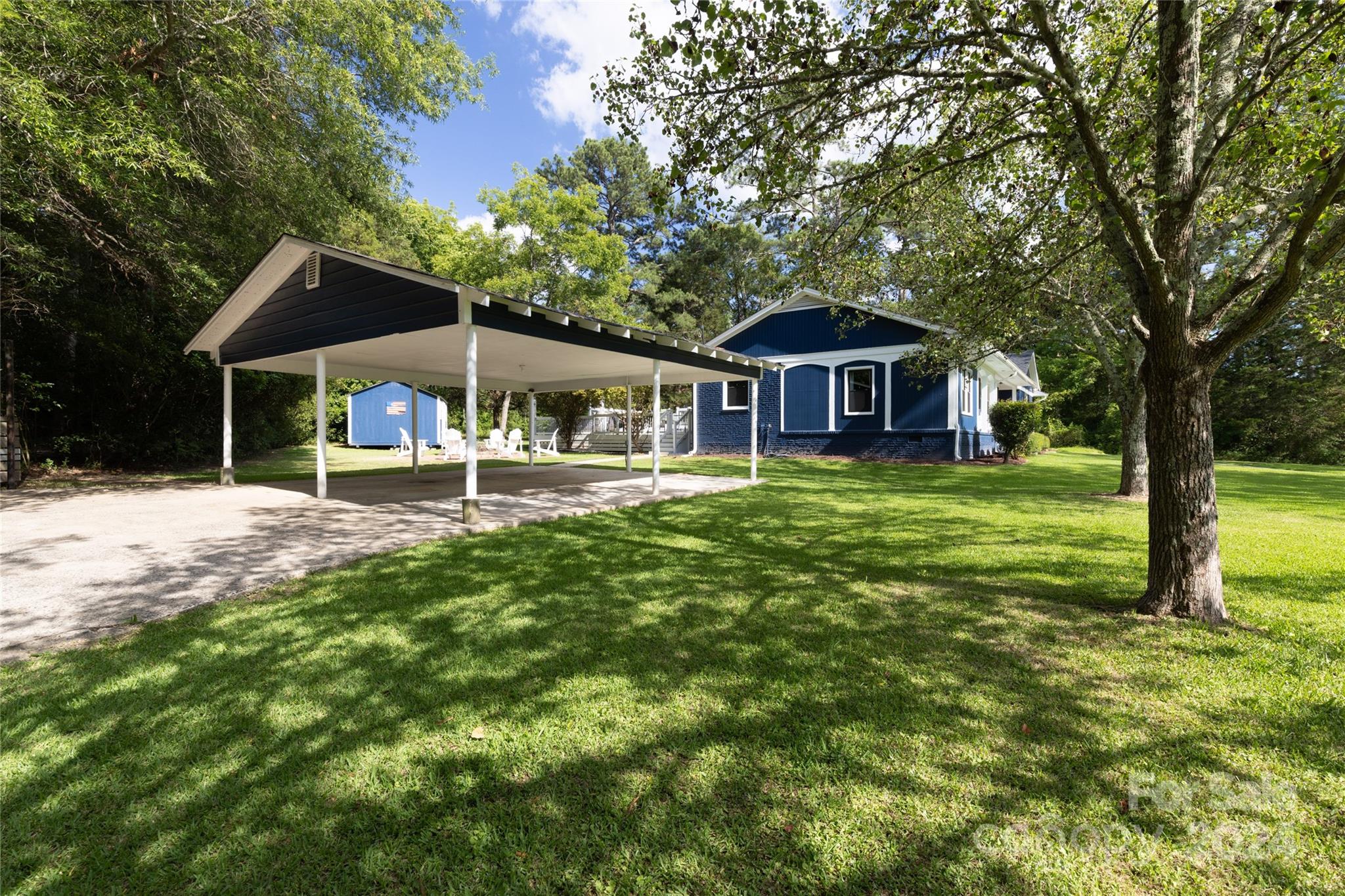 Country Club Estates - Residential