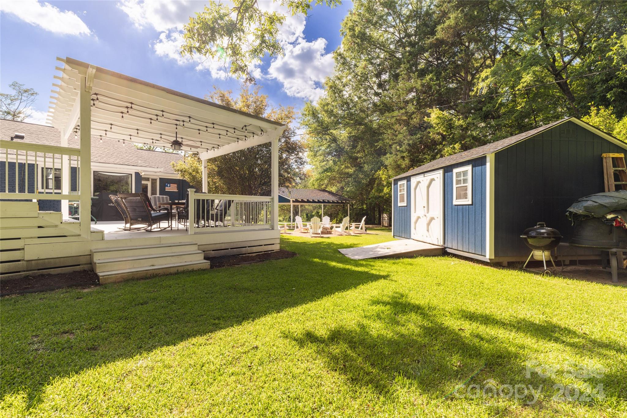 Country Club Estates - Residential