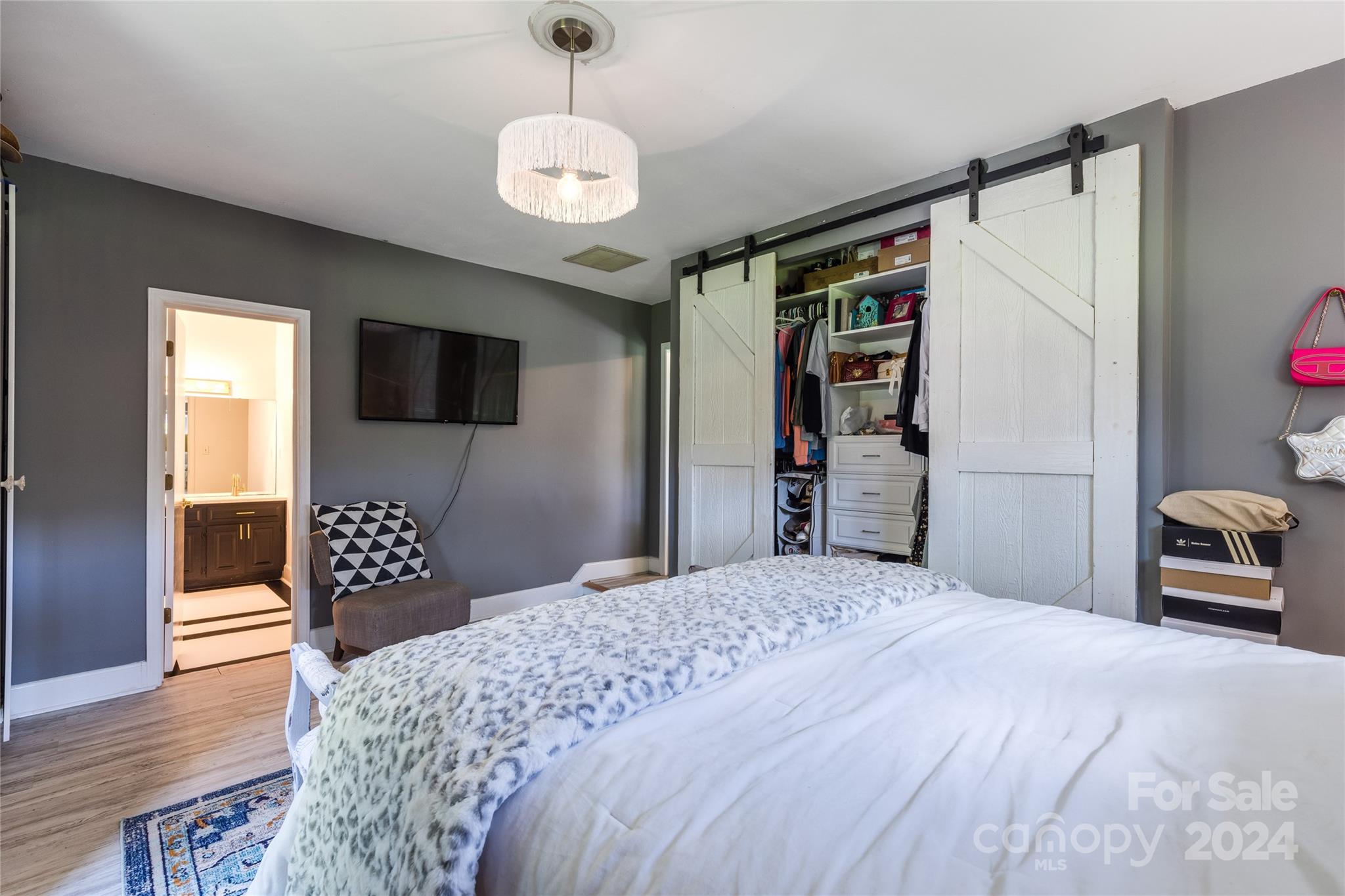 Country Club Estates - Residential