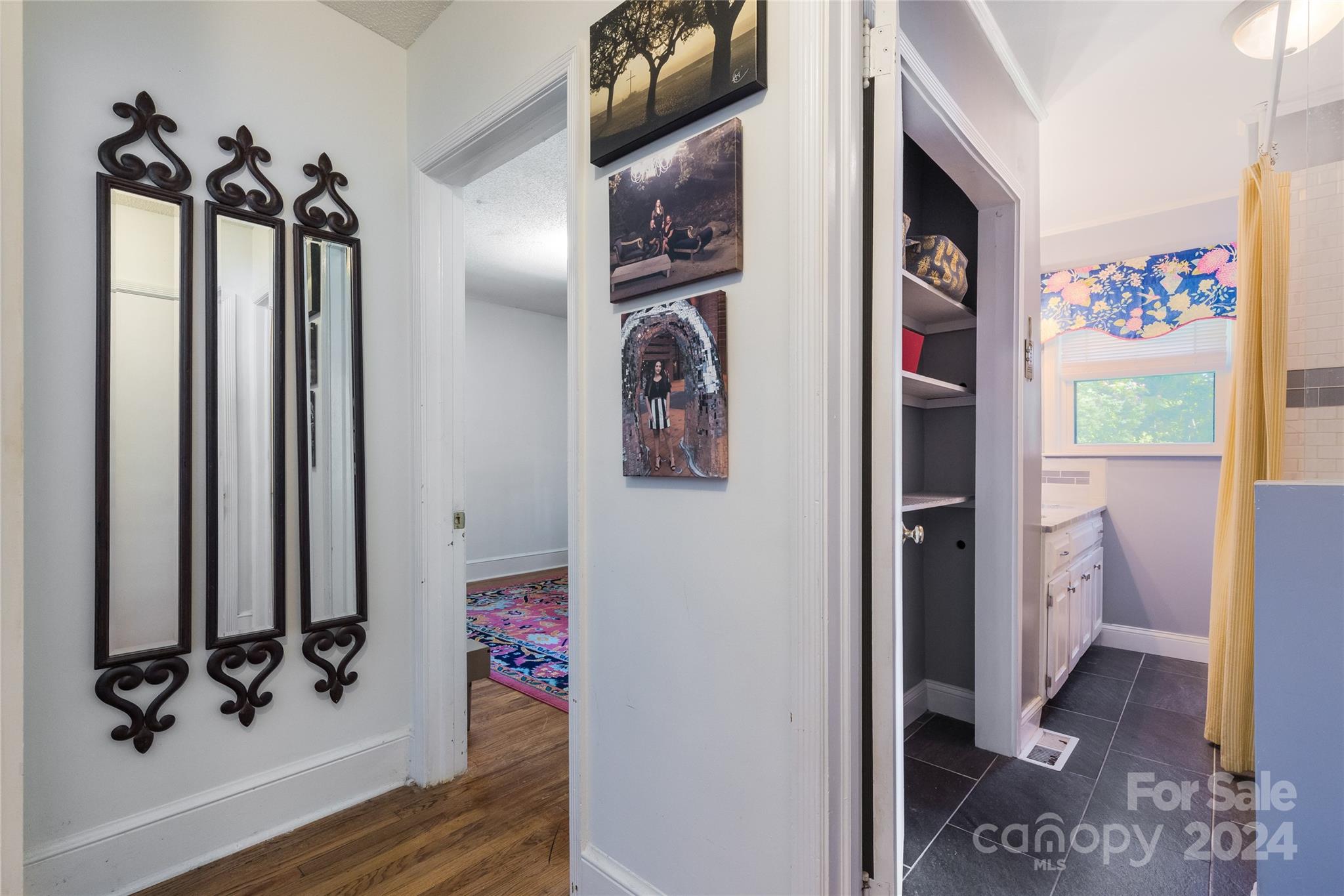 Country Club Estates - Residential