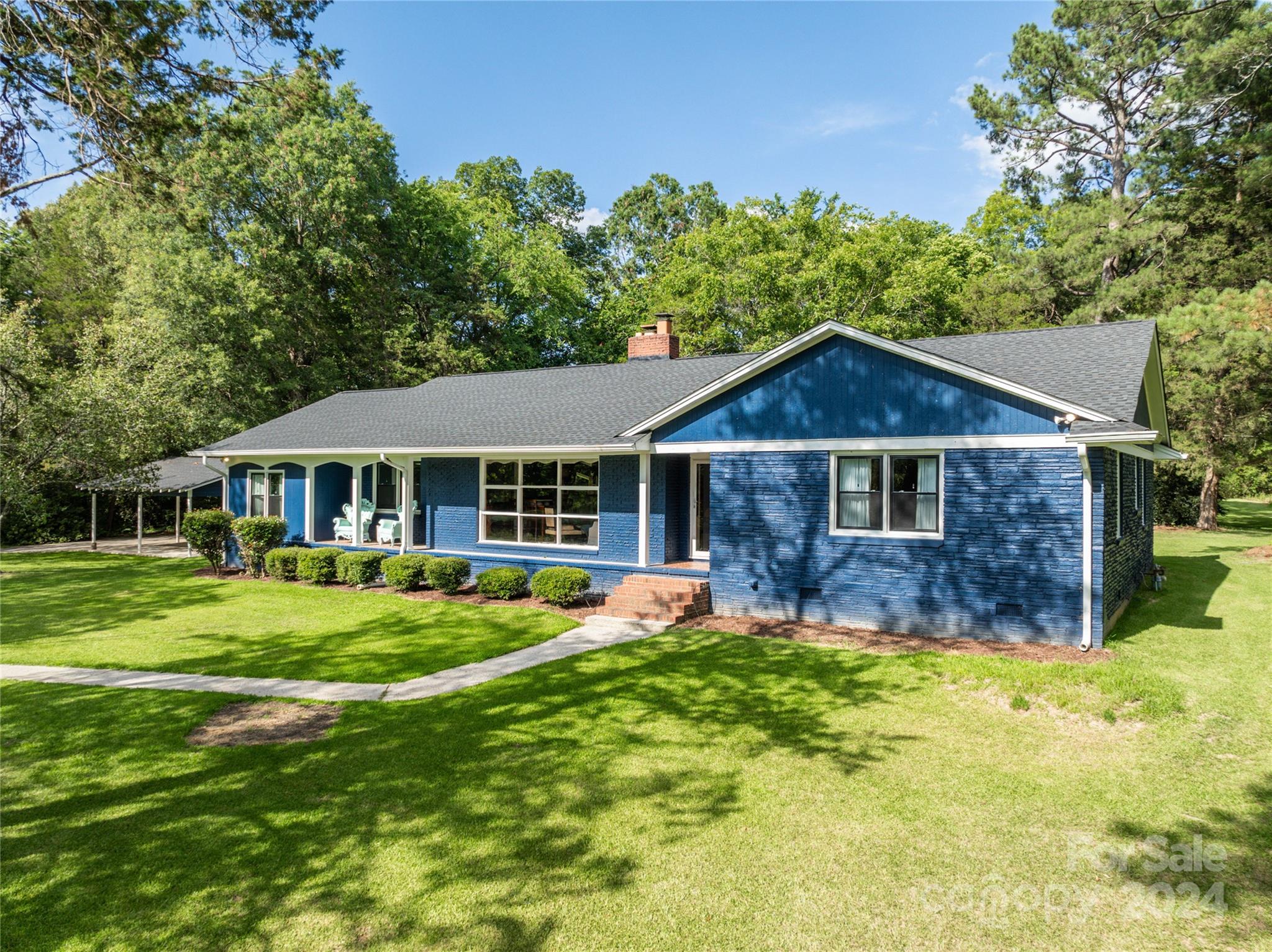 Country Club Estates - Residential