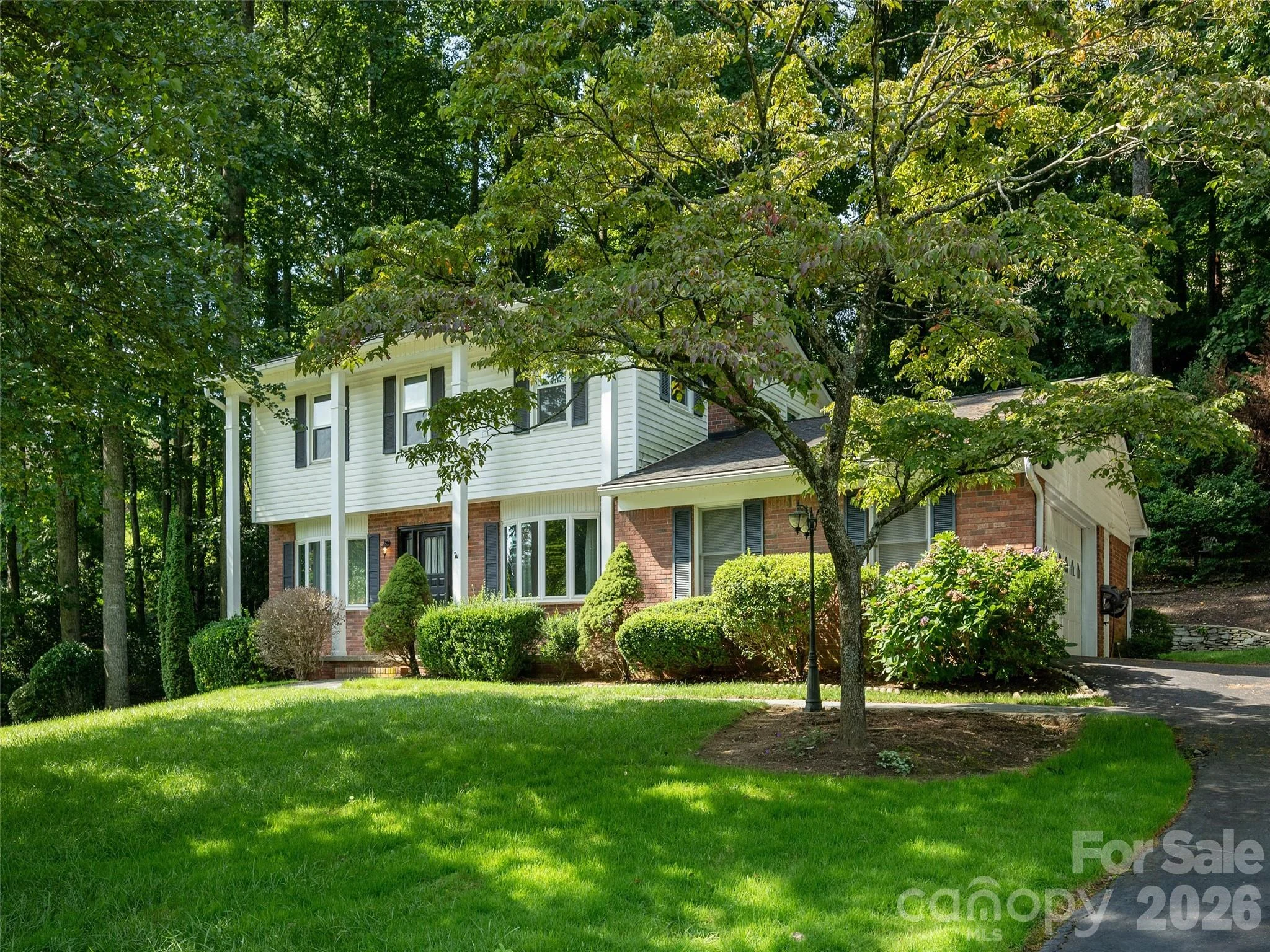 211 Ginseng Lane, Hendersonville, NC, 28791