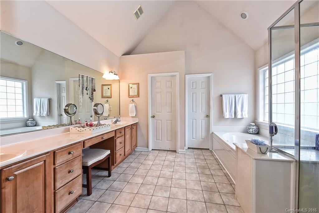 Mt Isle Harbor - Residential