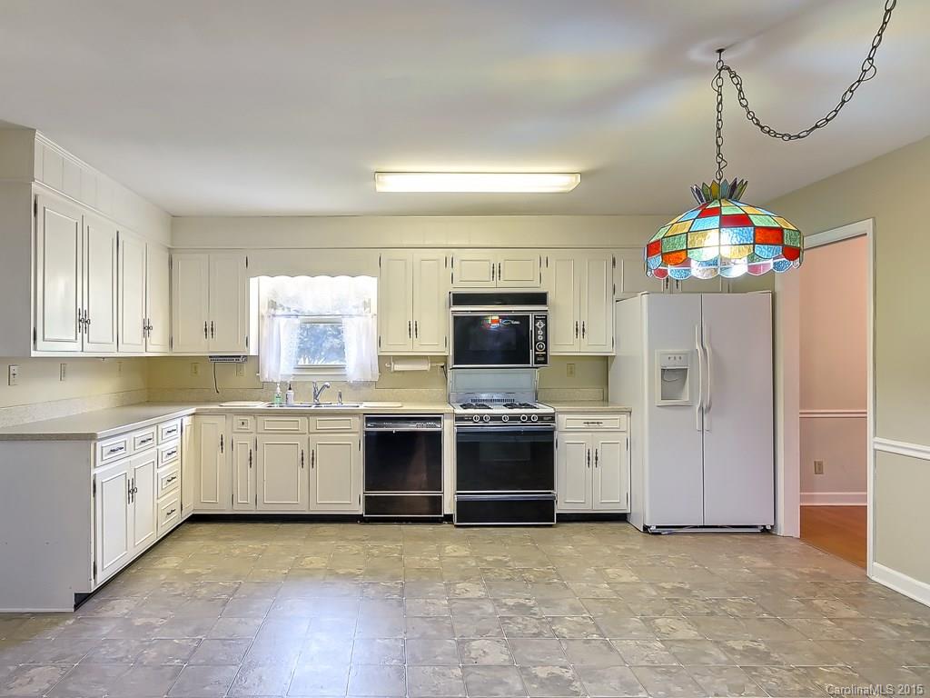 Pine Lake Estates - Residential