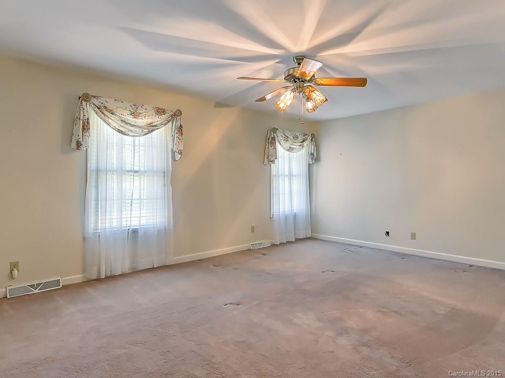 Pine Lake Estates - Residential
