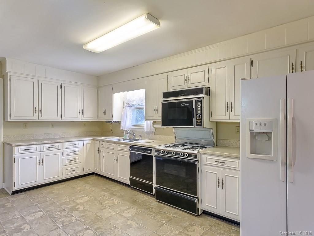 Pine Lake Estates - Residential