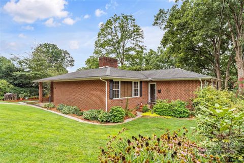 213 West Park Drive Morganton NC 28655