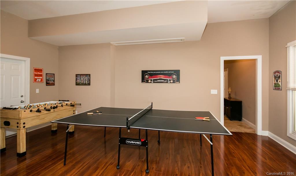 The Harbour at the Pointe - Residential