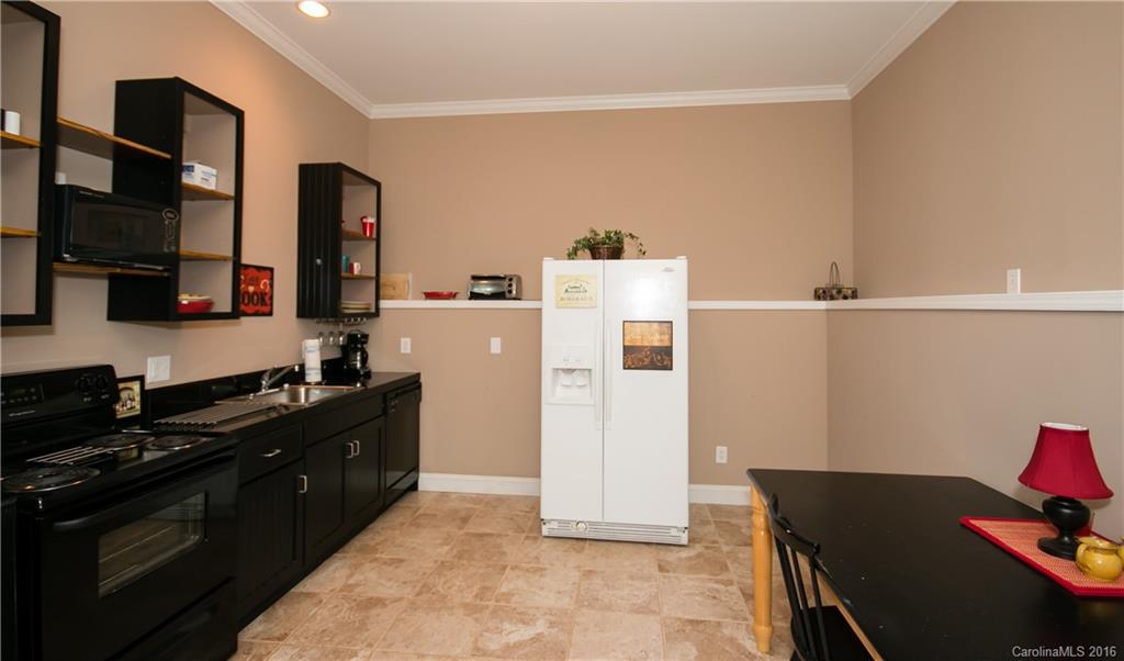 The Harbour at the Pointe - Residential