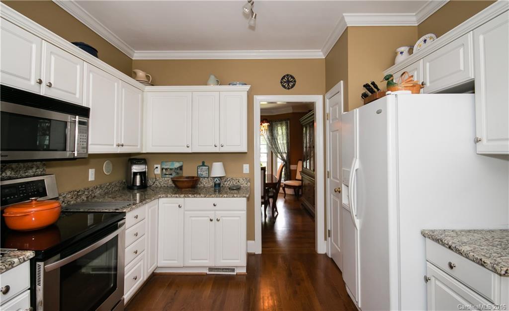 The Harbour at the Pointe - Residential