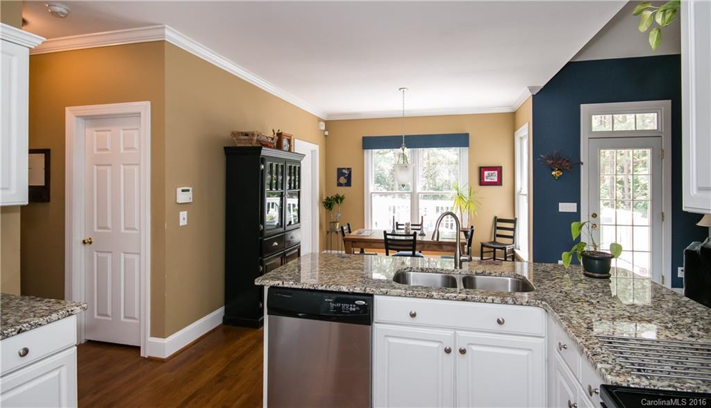 The Harbour at the Pointe - Residential