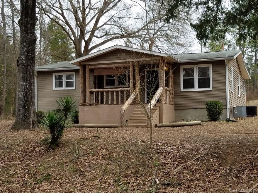 Cute 3 BR 1 Bath home less than 5 minutes from I-77 on exit 55.  Quiet rural setting makes this an ideal home for anyone looking for a private country setting with quick access to I-77. Less than 45 minutes to either Charlotte or Columbia.

This recently renovated home sits on 1 +/- acres with a nice front porch and a back deck overlooking the partially wooded back yard. An extra large outdoor hammock lets you relax in the backyard and enjoy the peace and quiet. Great Falls Schools District!
