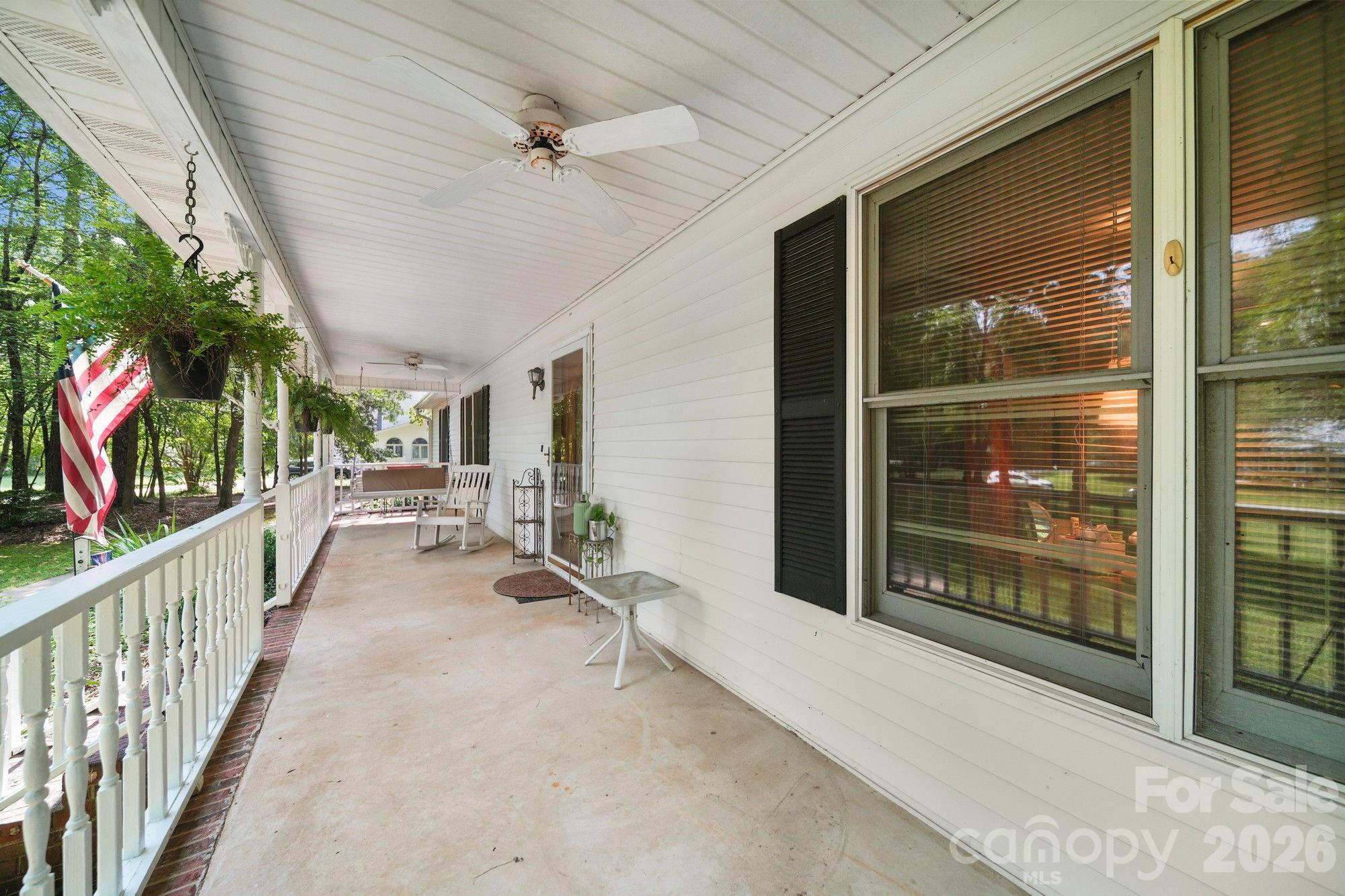 832 Old Cedar Circle